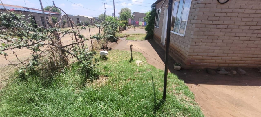 2 Bedroom Property for Sale in Botshabelo Free State